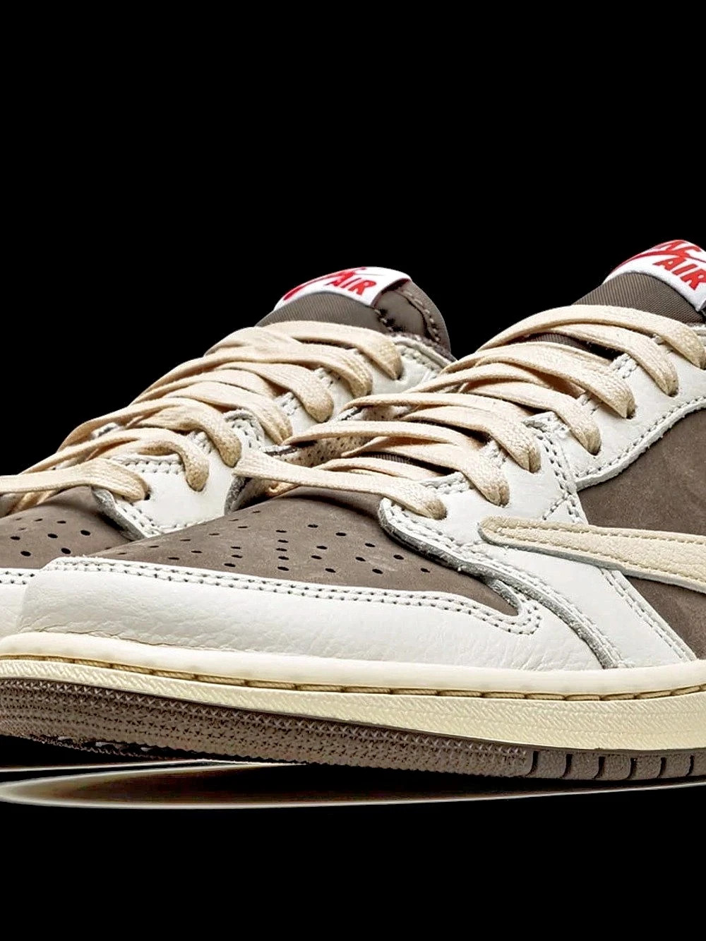 Jordan Air Jordan 1 Retro Low OG SP Travis Scott Reverse Mocha Sneakers White &